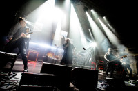 /album/cocotte-minute-13-12-2025-praha-velka-lucerna-foto-by-tom-black/4v3a0542-jpg/