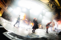 /album/cocotte-minute-13-12-2025-praha-velka-lucerna-foto-by-tom-black/4v3a0583-jpg/