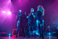 /album/cocotte-minute-13-12-2025-praha-velka-lucerna-foto-by-tom-black/4v3a0765-jpg/