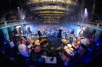 /album/cocotte-minute-13-12-2025-praha-velka-lucerna-foto-by-tom-black/4v3a0862-jpg/