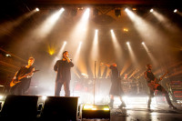 /album/cocotte-minute-13-12-2025-praha-velka-lucerna-foto-by-tom-black/4v3a1032-jpg/