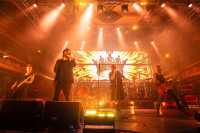 /album/cocotte-minute-13-12-2025-praha-velka-lucerna-foto-by-tom-black/4v3a1037-jpg/