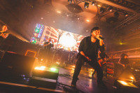 /album/cocotte-minute-13-12-2025-praha-velka-lucerna-foto-by-tom-black/4v3a1045-jpg/