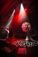 /album/cocotte-minute-13-12-2025-praha-velka-lucerna-foto-by-tom-black/4v3a1350-jpg/