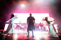 /album/cocotte-minute-13-12-2025-praha-velka-lucerna-foto-by-tom-black/4v3a1406-jpg/