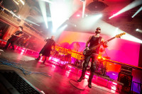 /album/cocotte-minute-13-12-2025-praha-velka-lucerna-foto-by-tom-black/4v3a1447-jpg/