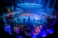 /album/cocotte-minute-13-12-2025-praha-velka-lucerna-foto-by-tom-black/4v3a1499-jpg/