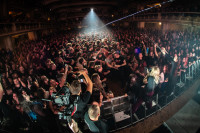 /album/cocotte-minute-13-12-2025-praha-velka-lucerna-foto-by-tom-black/4v3a1563-jpg/