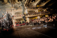 /album/cocotte-minute-13-12-2025-praha-velka-lucerna-foto-by-tom-black/4v3a1625-jpg/