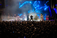 /album/cocotte-minute-13-12-2025-praha-velka-lucerna-foto-by-tom-black/4v3a1743-jpg/